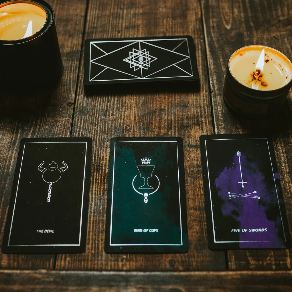 Sesión de tarot terapéutico en Centro Holístico Koriki
